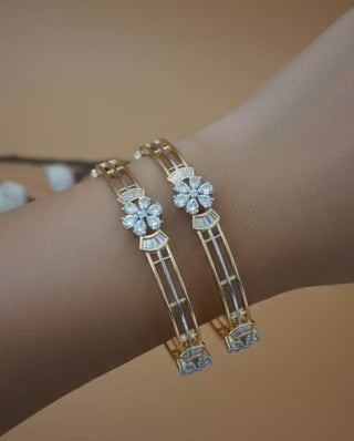 Zevarly Sunny Floral Teen Tar Ad Bangles