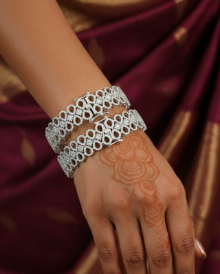 Zevarly Navya AD Bangles