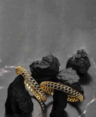 Zevarly Aksa Leaf American Diamond Bangles