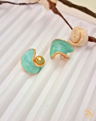 Zevarly Charita Shine Earrings with Cream color background product photo