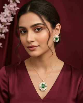 Zevarly Mrinal Modern Emerald Pendant Set
