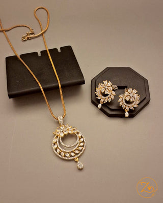 Zevarly Floral Bliss Pendant Set