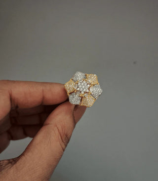 Zevarly Brilliant Star Cut Stone Ring