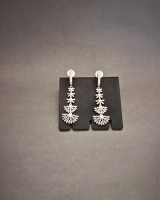 Zevarly Saavi Long Ad Earrings