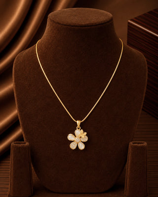 Butterfly on Flower Chain Pendant - Niku