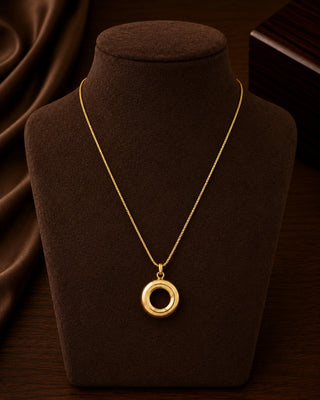 Cookie Shaped Divine Anti Tarnish Pendant - Sayeli