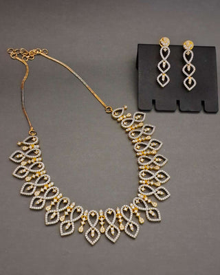 Zevarly Esha Adorable Necklace Set