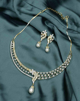 NAISHITHA PEARL AD NECKLACE SET - Zevarly