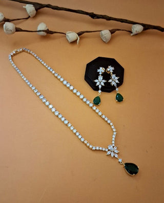 Zevarly Saanvi Terrific Necklace Set in Green