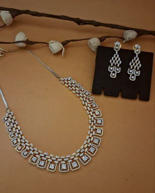 Zevarly Teertha Remarkable Necklace Set