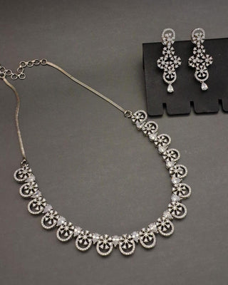 Zevarly Nisha Pearl Necklace Set