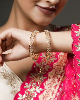 Zevarly Aksa Leaf American Diamond Bangles